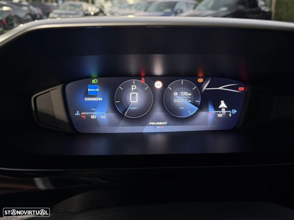 Peugeot 308 1.5 BlueHDi Allure EAT8 - 26