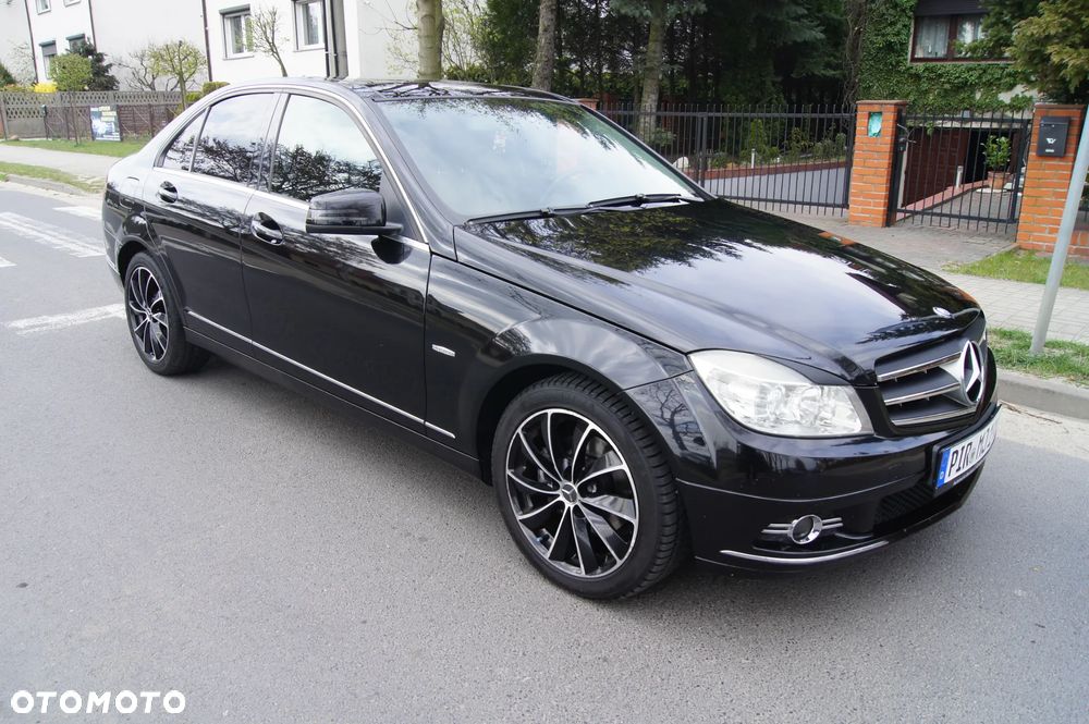 Mercedes-Benz Klasa C 180 Kompressor BlueEFFICIENCY Avantgarde - 1