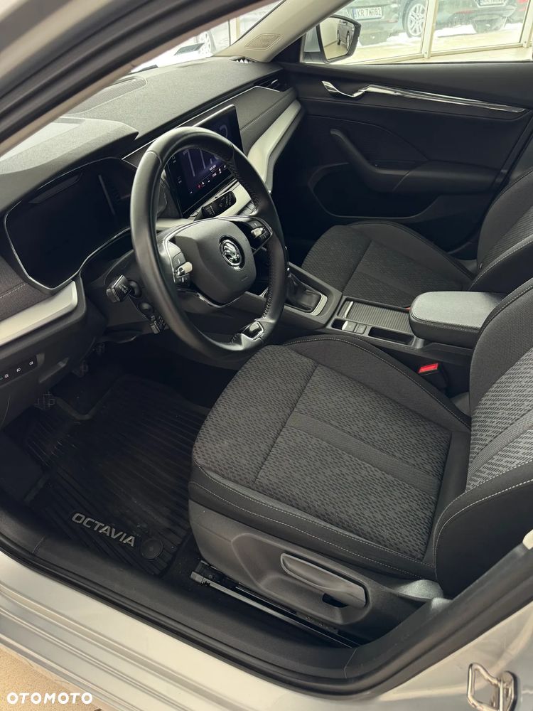 Skoda Octavia 1.5 TSI ACT Style - 9