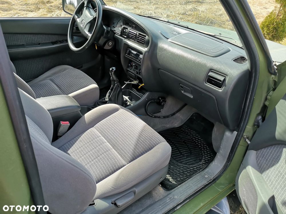 Mazda Seria B 2500 2.5 TD SDX - 9