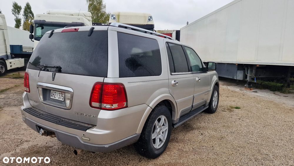 Lincoln Navigator - 34