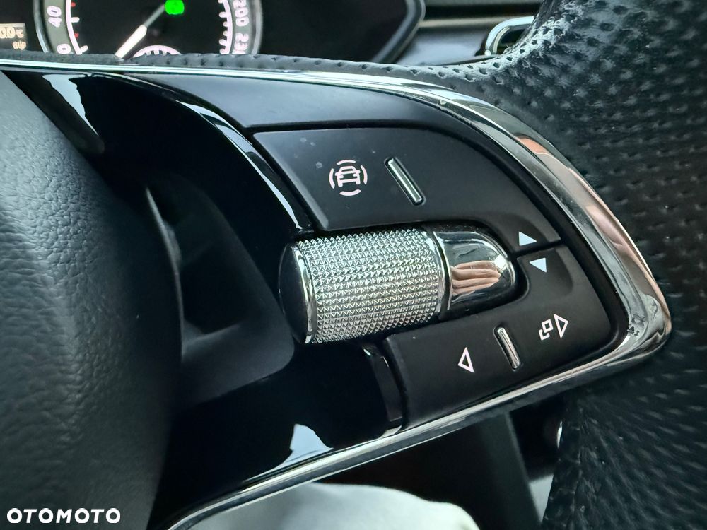 Skoda Superb 2.0 TDI SCR 4x4 Scout DSG - 18