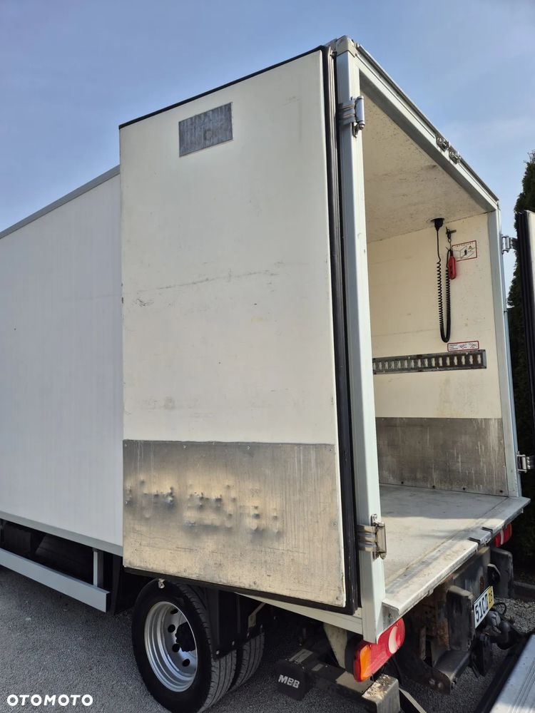 Chłodnia Mroźnia 3.3m Carrier Xarios 200, Cabstar 2011, zasilanie stacjonarne 230V - 9