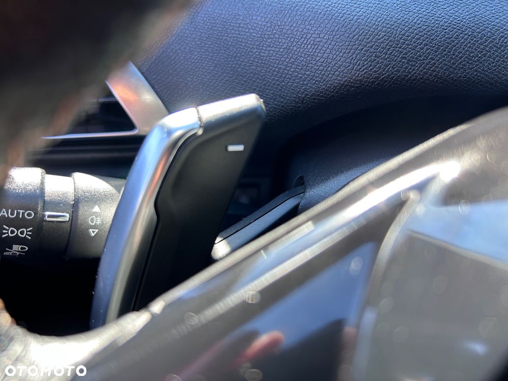 Peugeot 5008 - 24
