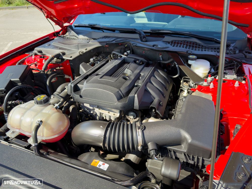 Ford Mustang 2.3i EcoBoost - 13