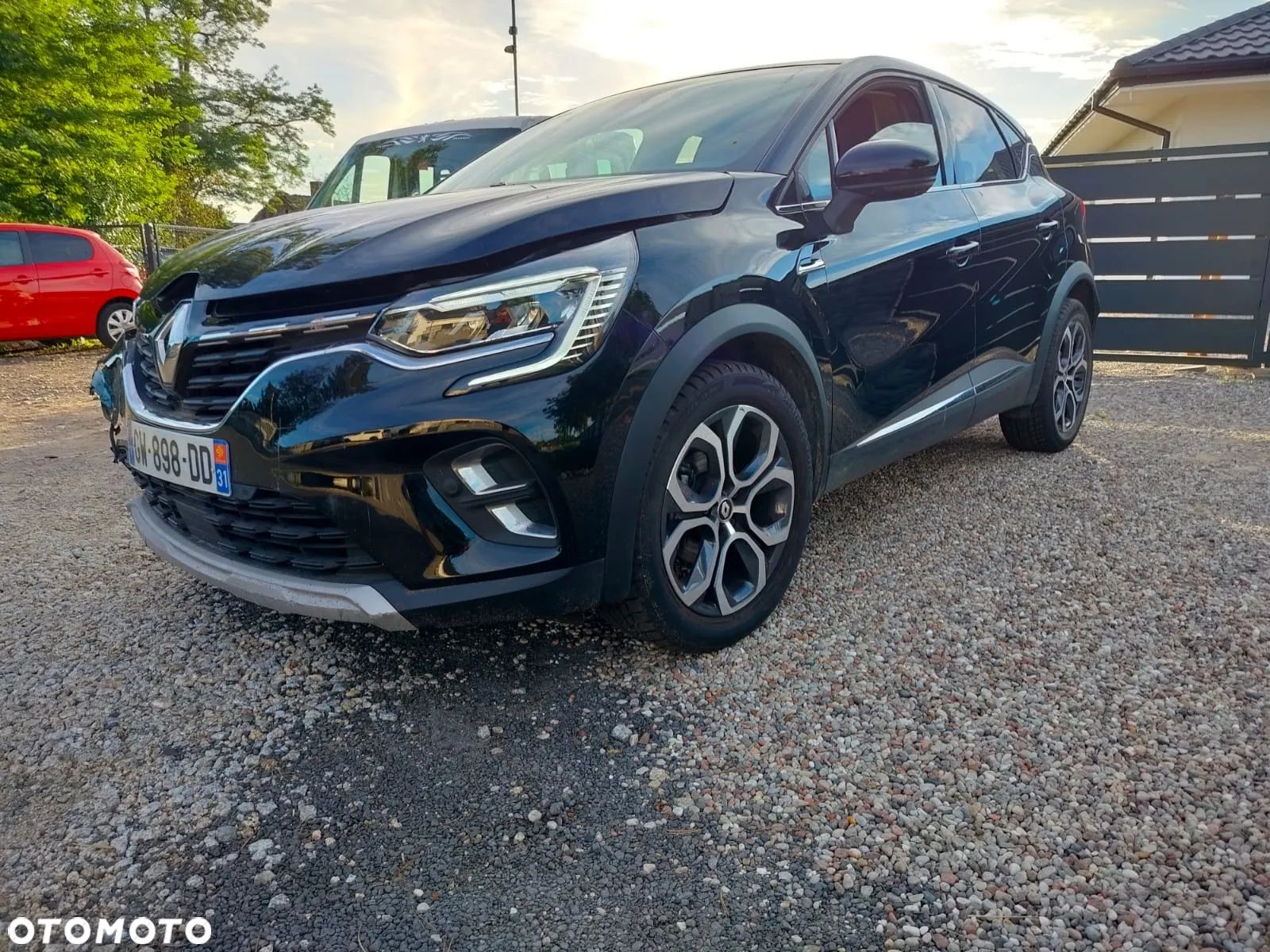 Renault Captur - 1
