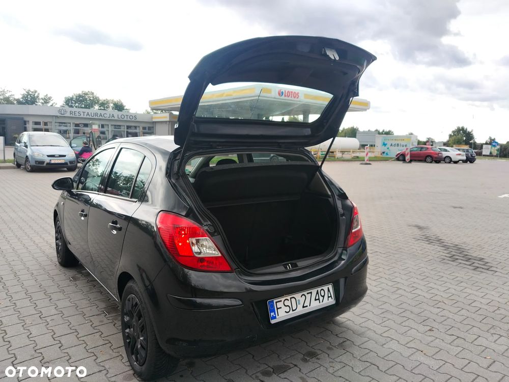 Opel Corsa - 11