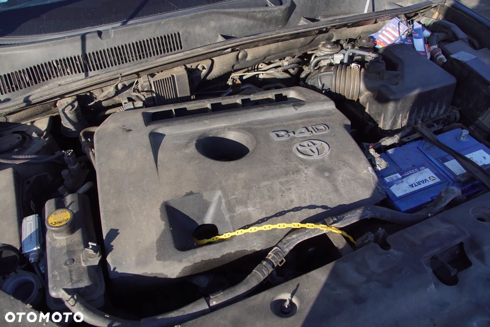 Auto na części - Toyota RAV4 III 2.2 D-4D 136 KM 2AD-FTV EA62 202 2008R Silnik Skrzynia Drzwi Błotnik Klapa Zderzak Lampa Lusterko Klamka Szyba Deska Kokpit Sterownik Moduł Czujnik Licznik Wyświetlacz Panel Kierownica - 18
