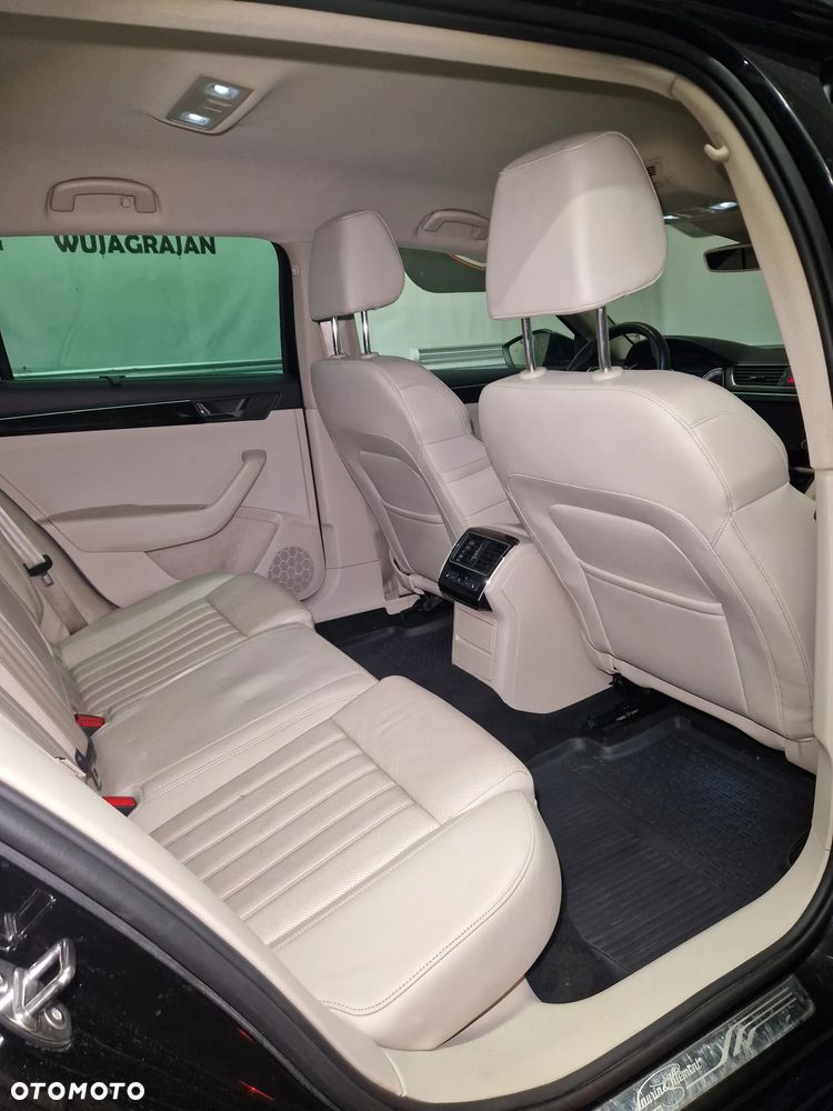 Skoda Superb 2.0 TDI 4x4 L&K DSG - 12