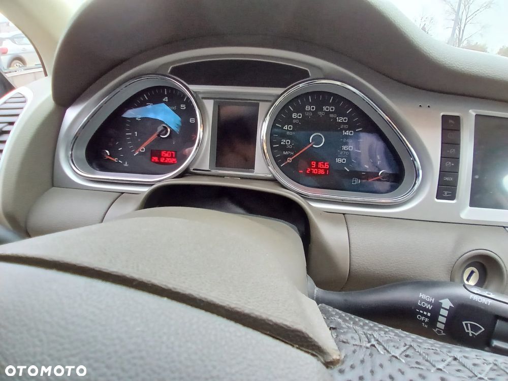 Audi Q7 3.0 TFSI Quattro Tiptronic - 27