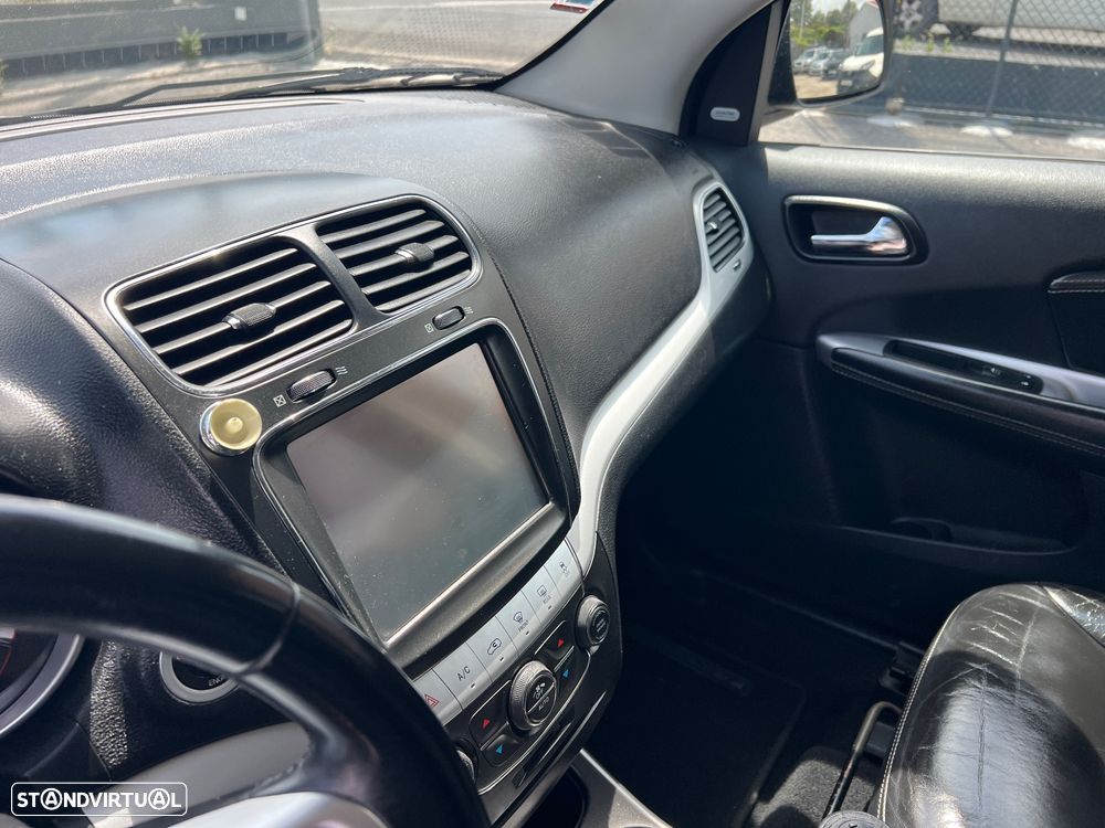 Fiat Freemont 2.0 M-Jet Urban - 22