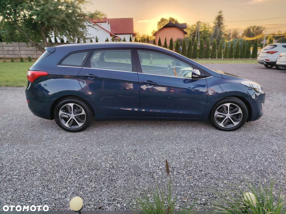 Hyundai i30 1.4 Select - 26