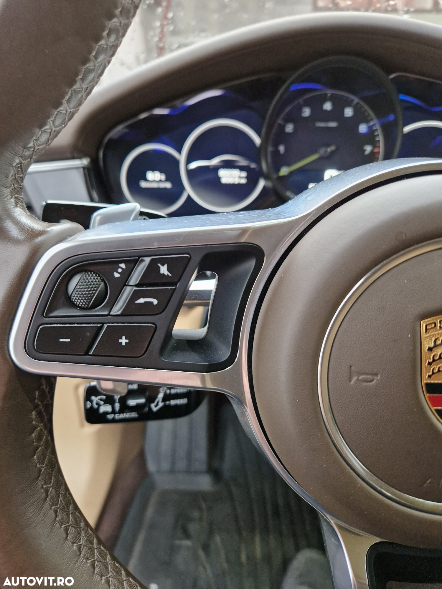 Porsche Panamera - 39