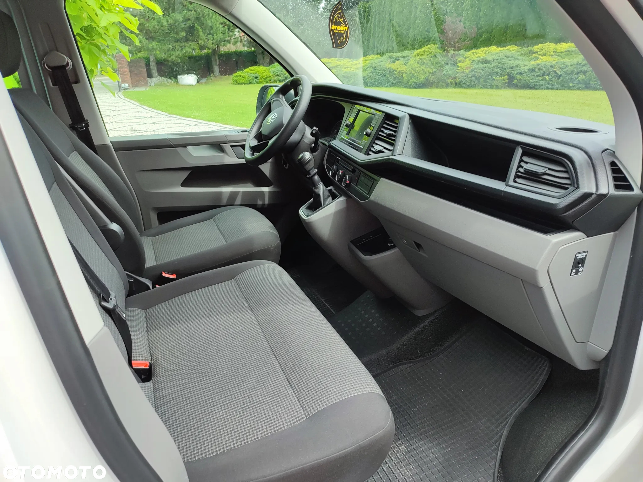 Volkswagen Transporter - 2