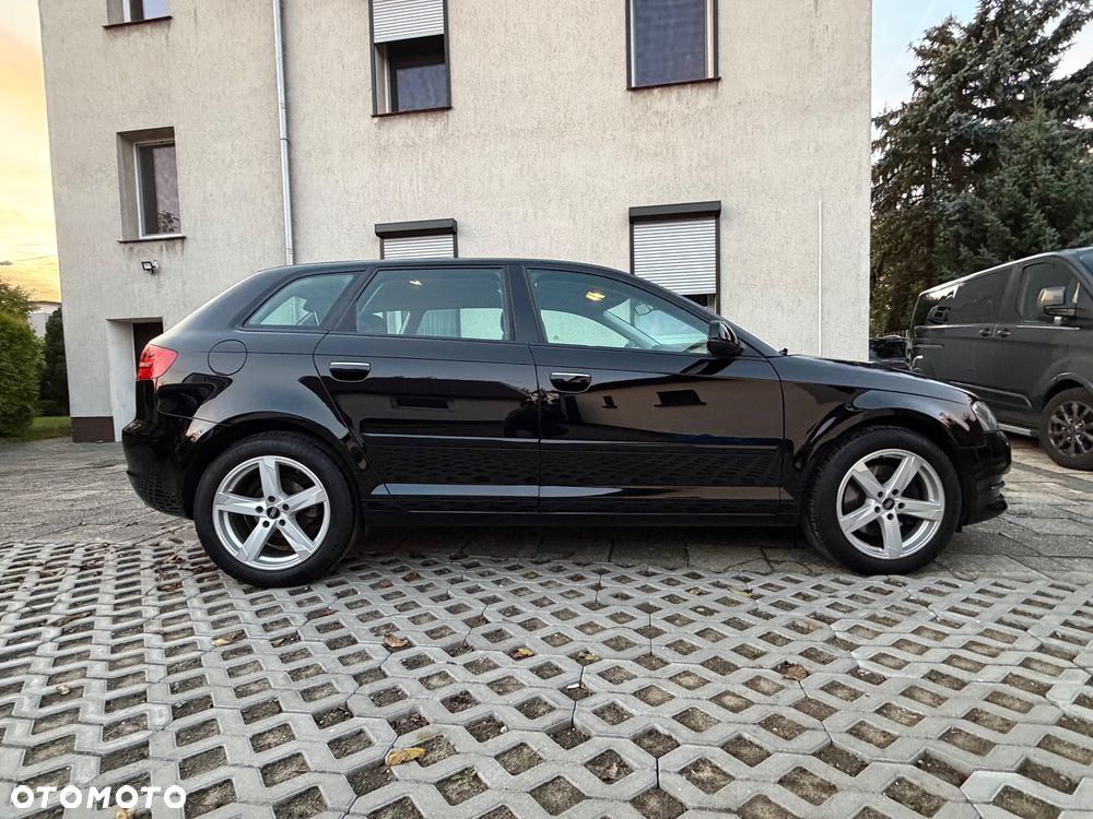 Audi A3 Sportback 2.0 TDI DPF S tronic Ambiente - 12