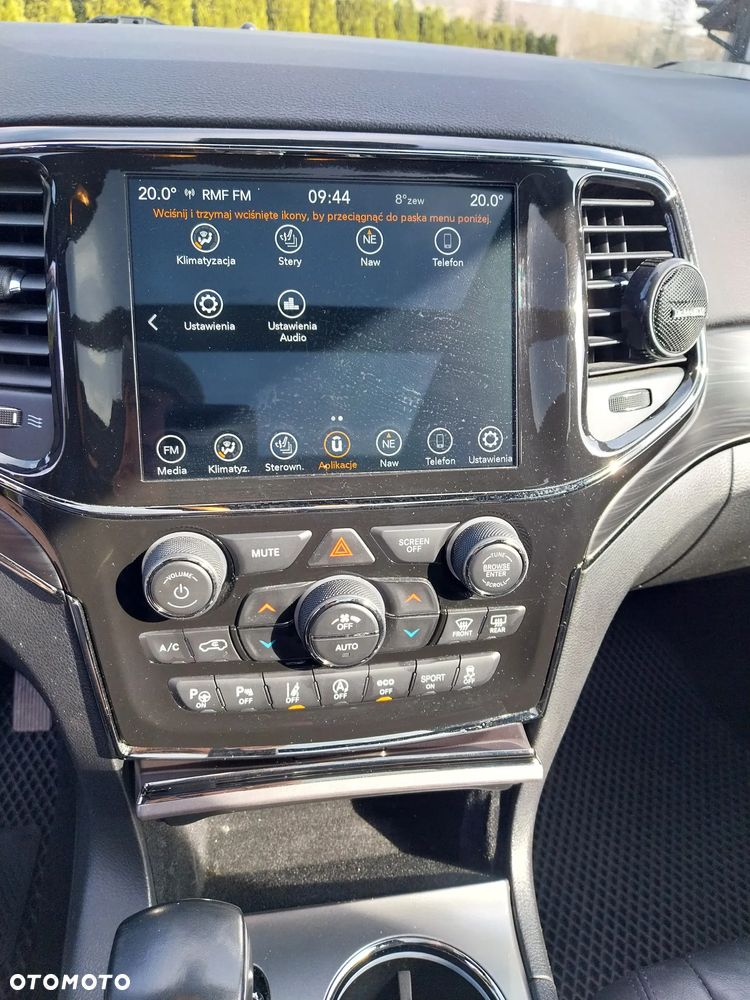 Jeep Grand Cherokee - 13