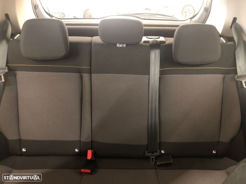 Citroën C3 1.2 PureTech Plus - 23