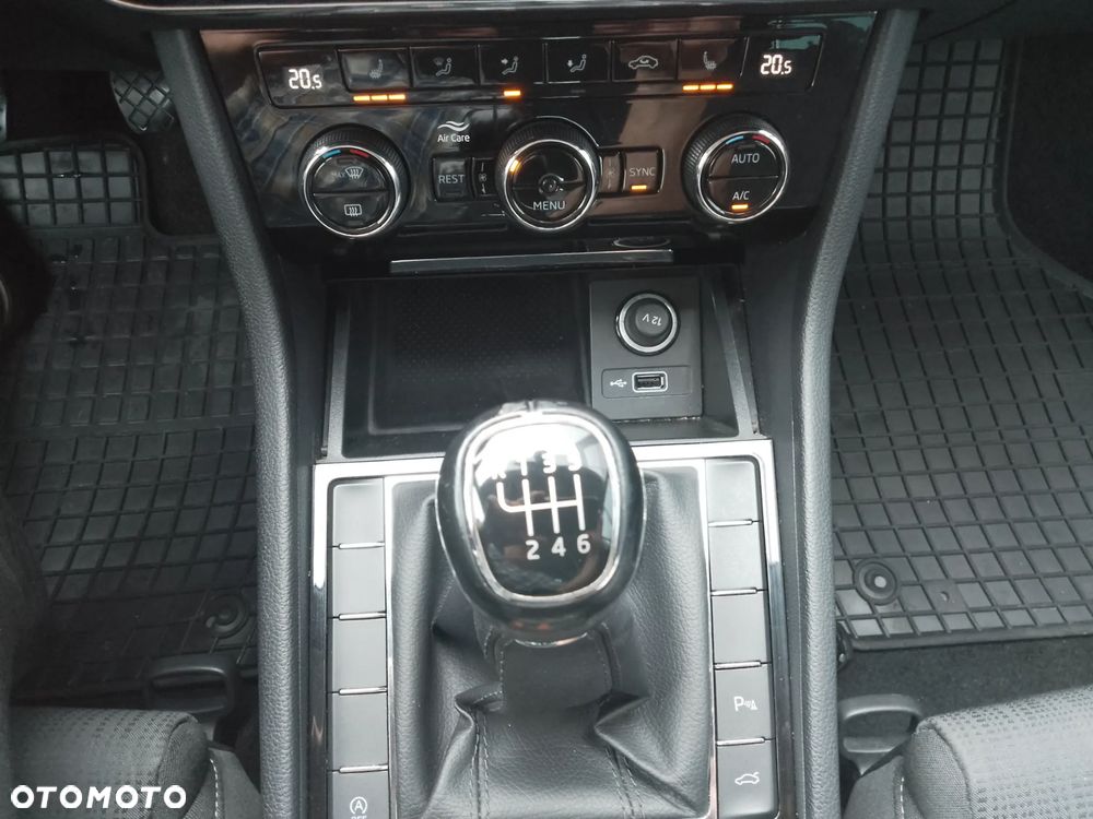 Skoda Superb 1.5 TSI ACT Ambition - 24