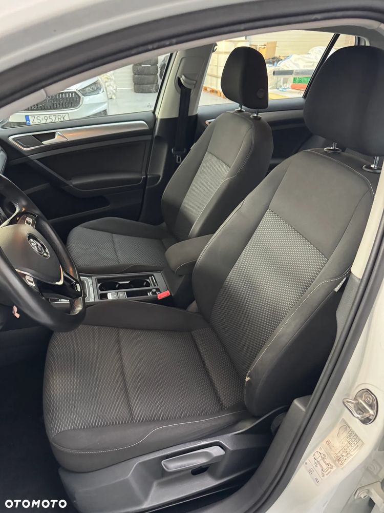 Volkswagen Golf 1.0 TSI Trendline - 6