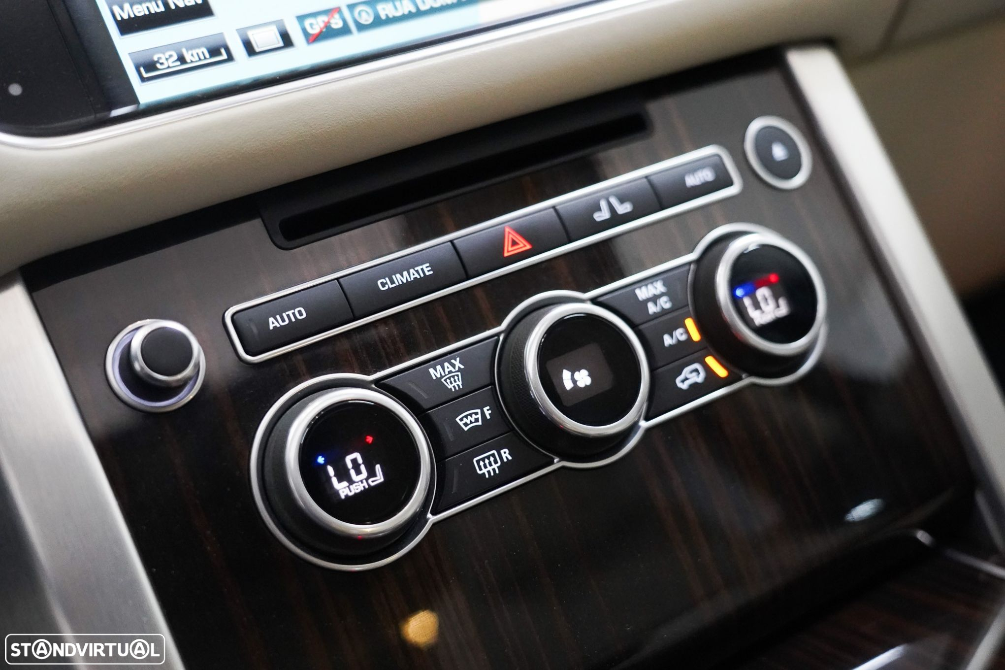 Land Rover Range Rover - 22