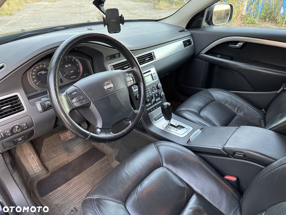 Volvo XC 70 D5 AWD Summum - 12