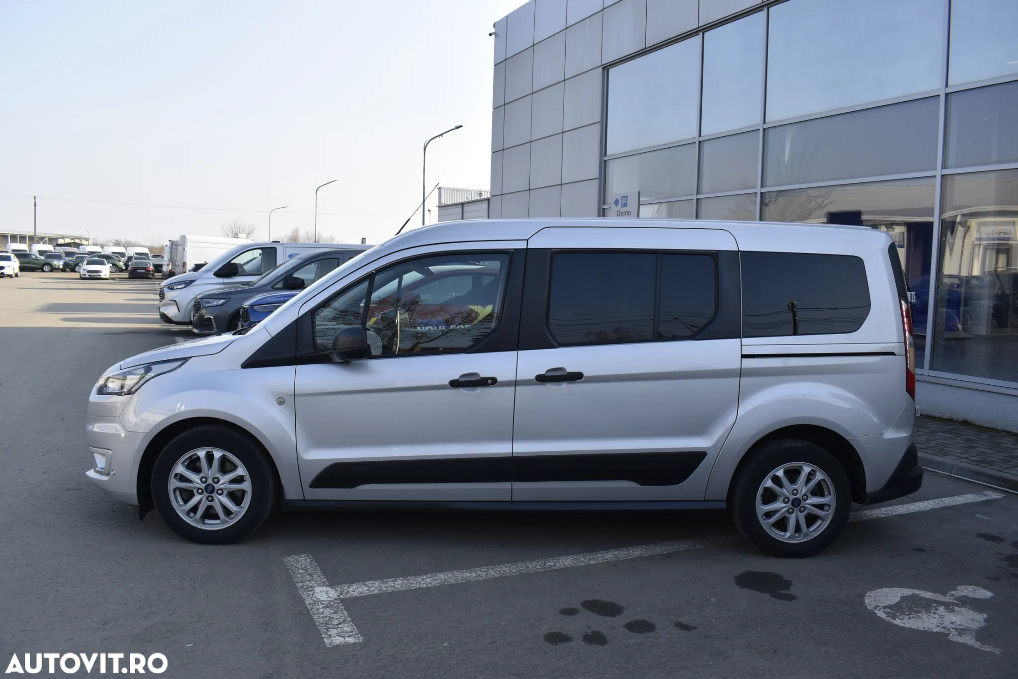 Ford Transit Connect - 4