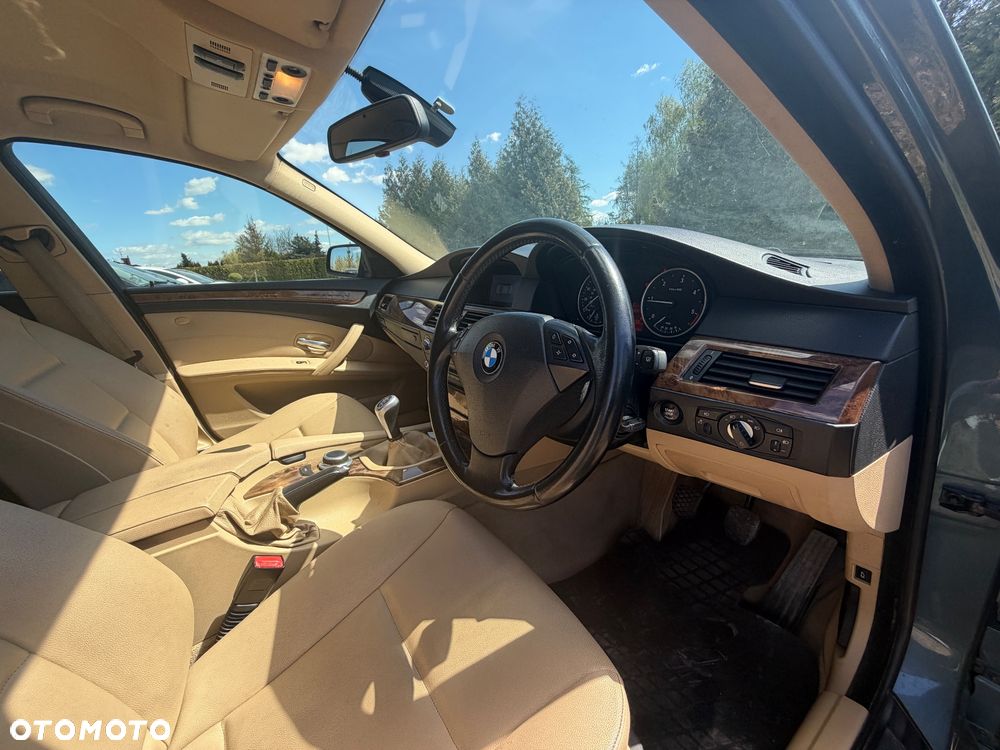 BMW Seria 5 520d Edition Exclusive - 8