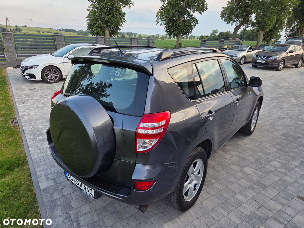 Toyota RAV4 2.2 D-4D 4x2 - 10