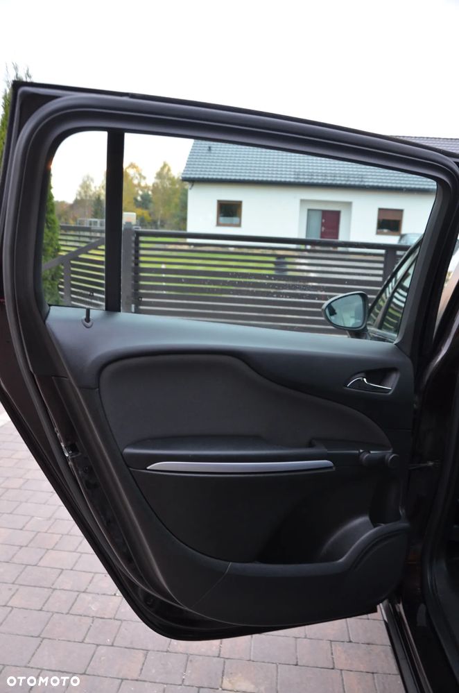 Opel Zafira Tourer 2.0 CDTI Edition - 11