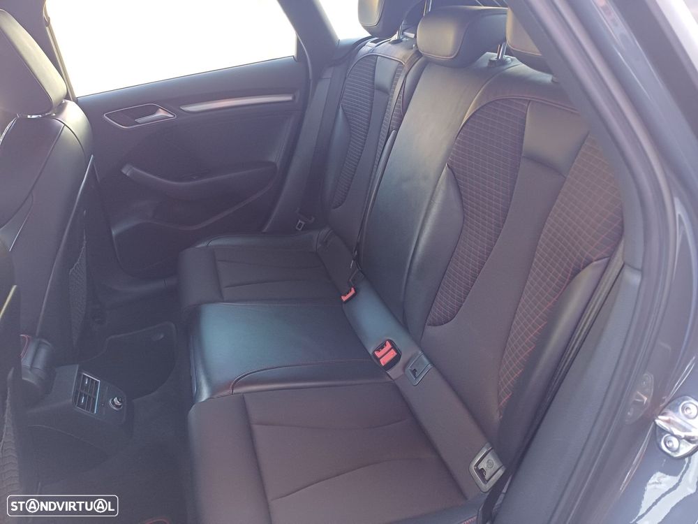 Audi S3 Sportback 2.0 TFSi quattro S tronic - 12