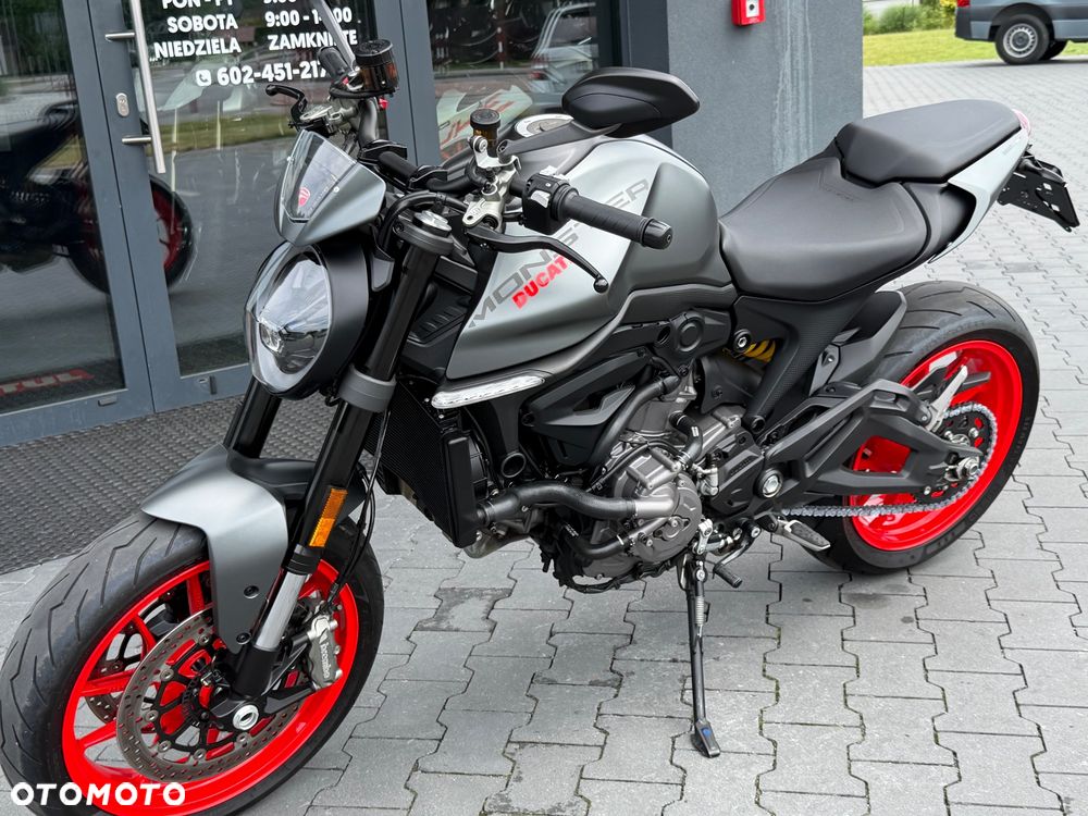 Ducati Monster - 40