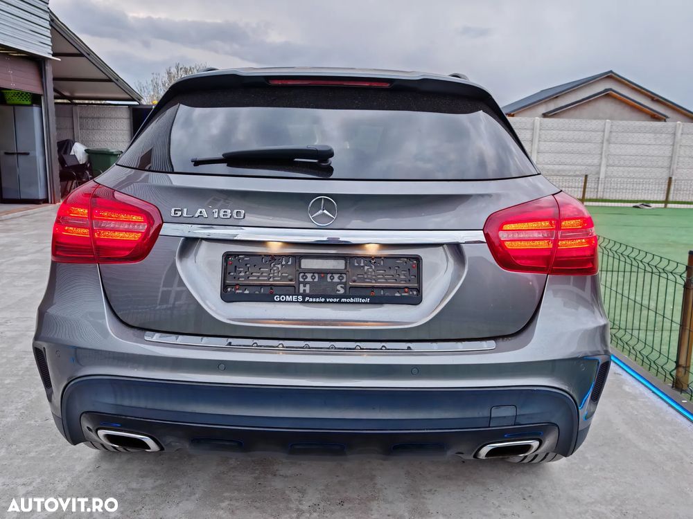 Mercedes-Benz GLA 200 7G-DCT AMG Line - 24