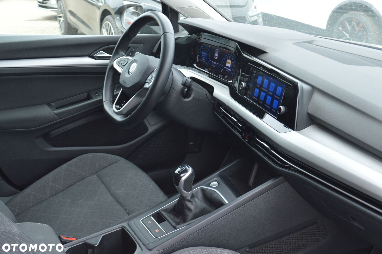 Volkswagen Golf - 25