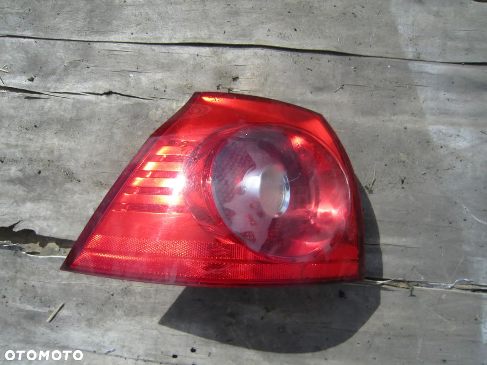Lampa tył tylna lewa VW Golf V HB 1K6945095G - 1