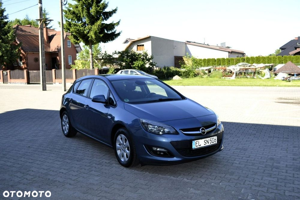 Opel Astra 1.4 Turbo Exklusiv - 10