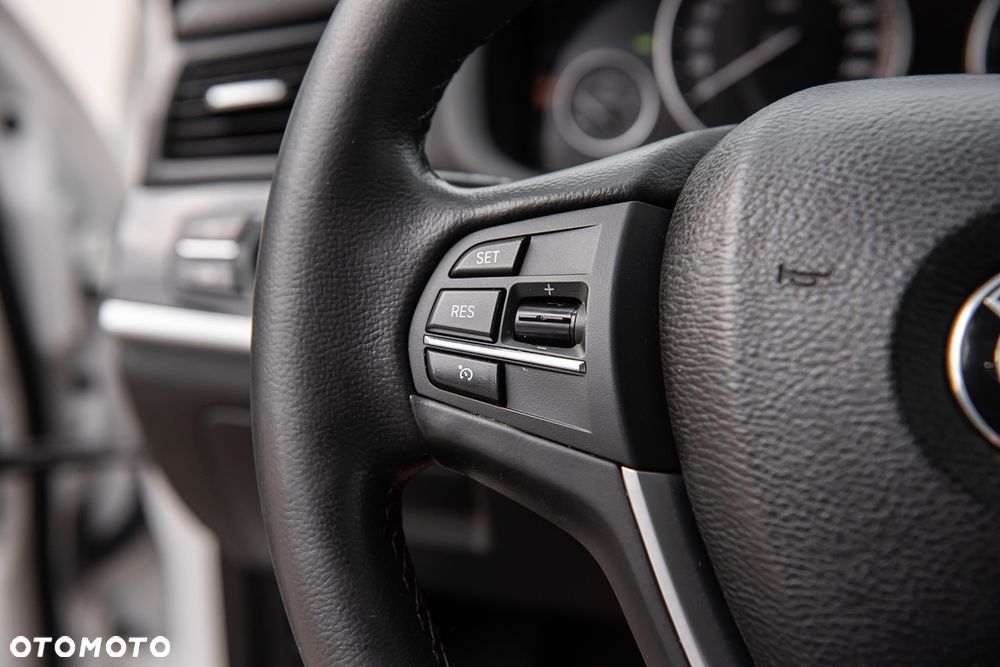 BMW X3 sDrive18d xLine - 24