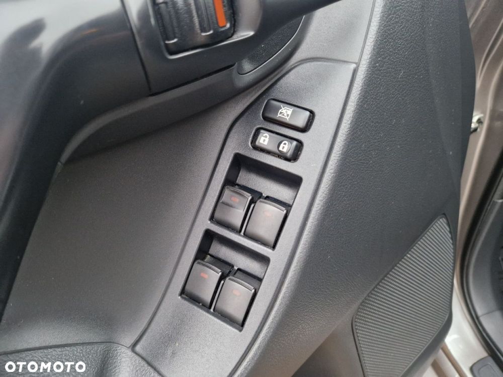 Toyota Verso 1.6 D-4D Premium - 9