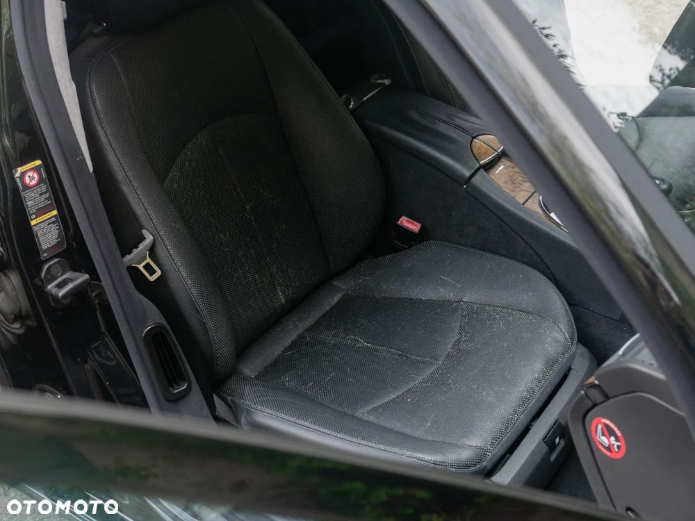 Mercedes-Benz Klasa E 500 4-Matic T Avantgarde - 16