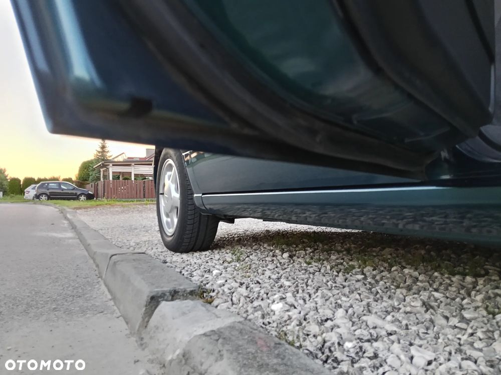 Nissan Primera 2.0 Ambiente - 33