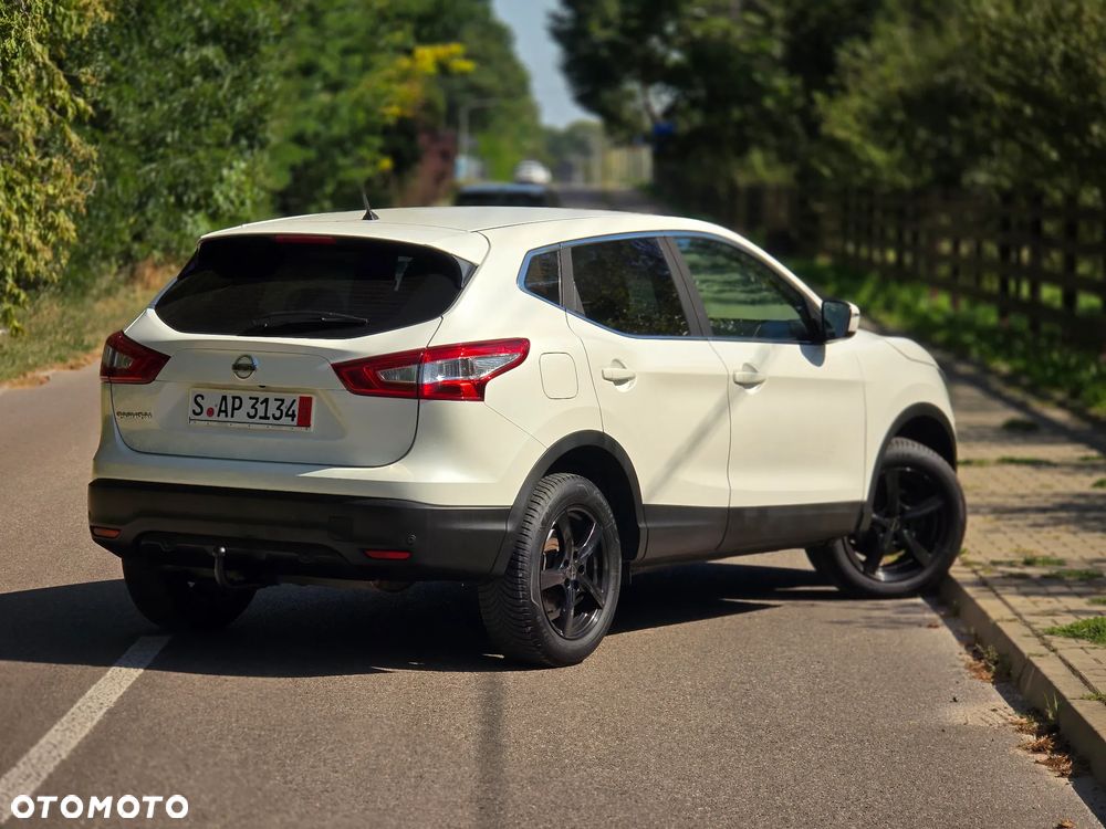 Nissan Qashqai 1.2 DIG-T Xtronic 360 - 5