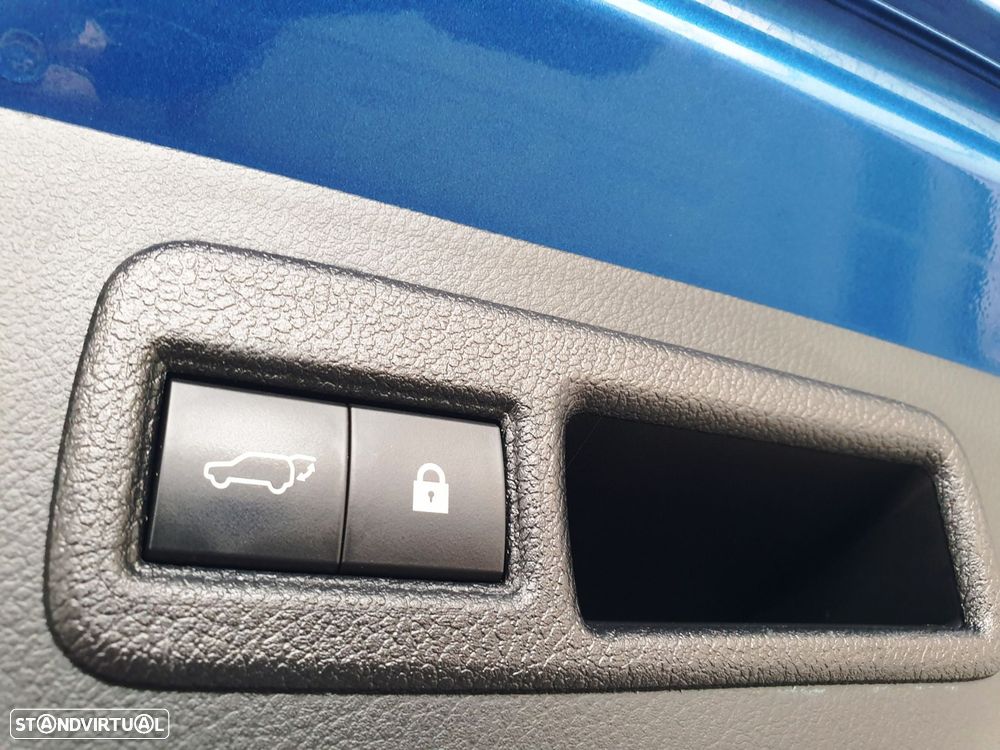 Lexus NX 300h Executive+ - 36