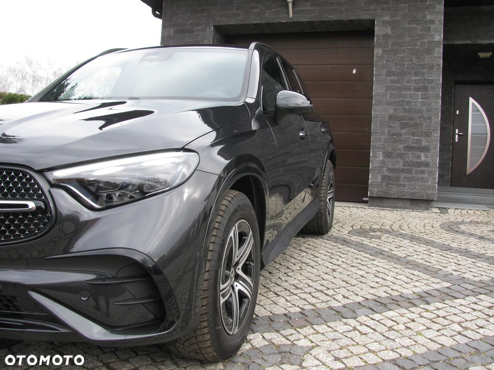 Mercedes-Benz GLC - 30