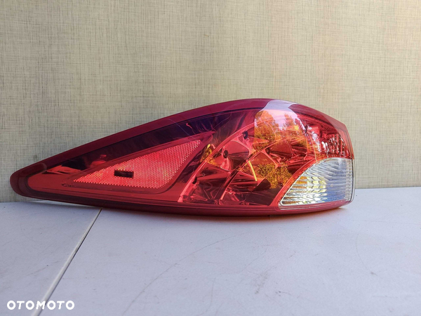 Infiniti QX60 Lampa prawa tył led