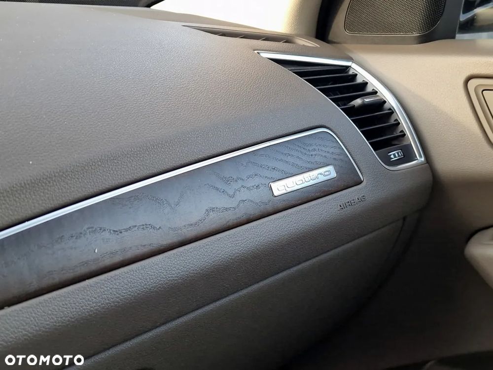 Audi Q5 2.0 TDI Quattro Design S tronic - 36