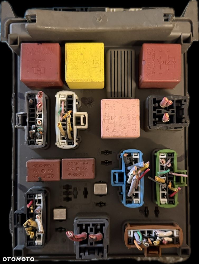 Sterownik Moduł Komfortu Komputer Renault 8200403409 - 2