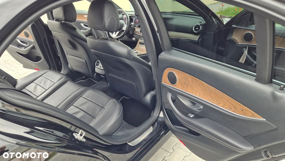 Mercedes-Benz Klasa E 200 d 9G-TRONIC AMG Line - 11