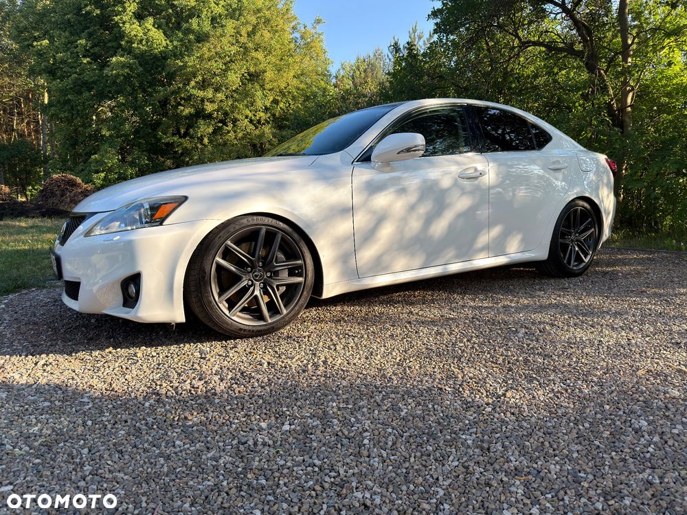 Lexus IS - 2