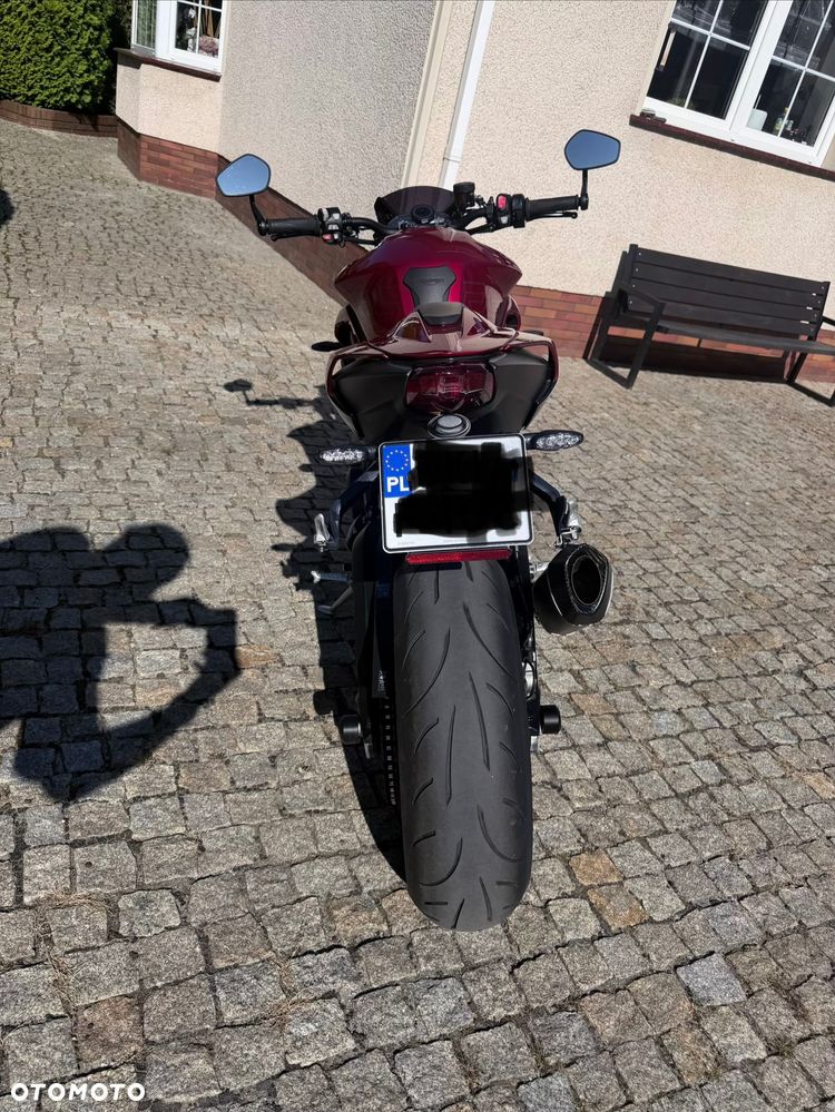Triumph Street Triple - 3
