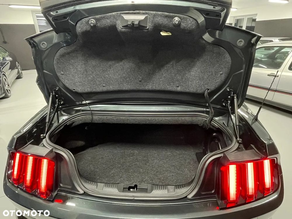 Ford Mustang Cabrio 5.0 Ti-VCT V8 GT - 28