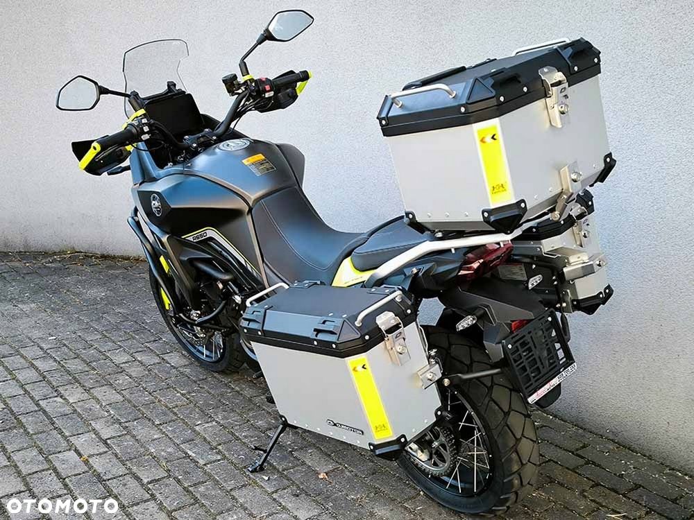 QJMOTOR SVT 650X - 6